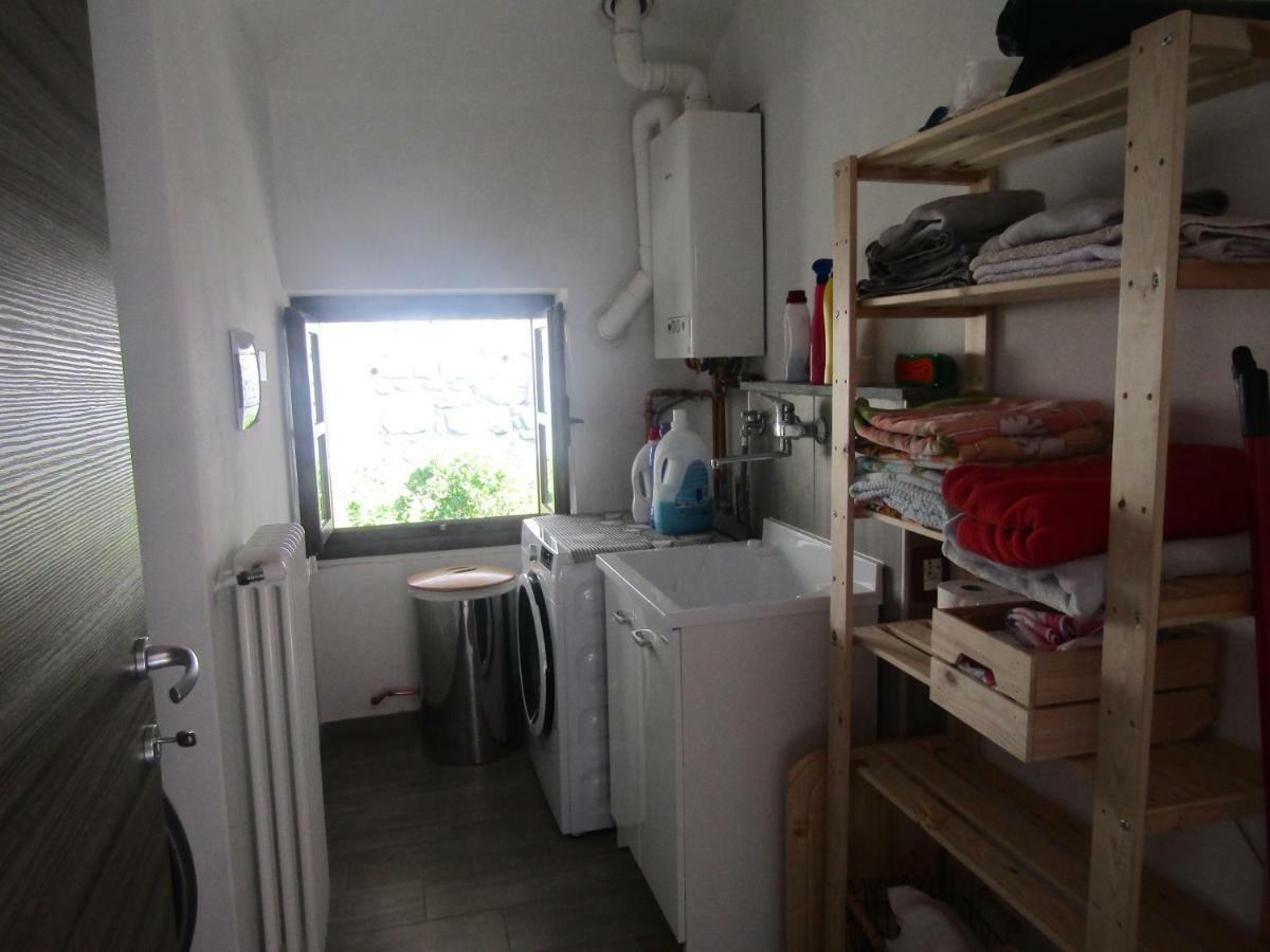 Lucy'S House Appartement Bellano Buitenkant foto